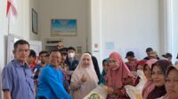 Penyaluran dan Penyerahan Beras Bantuan BPNT Tahun 2023 Langsung di kantor Desa Cempaka
