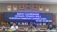 Bupati Lampung Utara diwakili Asisten III Bidang Administrasi Umum,Memimpin Rapat Koordinasi Perdana Bersama Tujuh Tenaga Ahli Bupati