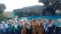 Tiga Mahasiswa Luar Negeri dari Darmajaya Kunjungi SMP Negeri 4 Metro