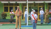 PJ Bupati Nukman Jadi Pembina Upacara, Ingatkan Para Siswa SMAN 1 Liwa, Agar Lebih Bijak Dalam Medsos