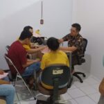 Berkas Perkara Lengkap, Satnarkoba Polres Pesisir Barat Limpahkan 5 Tersangka ke JPU.