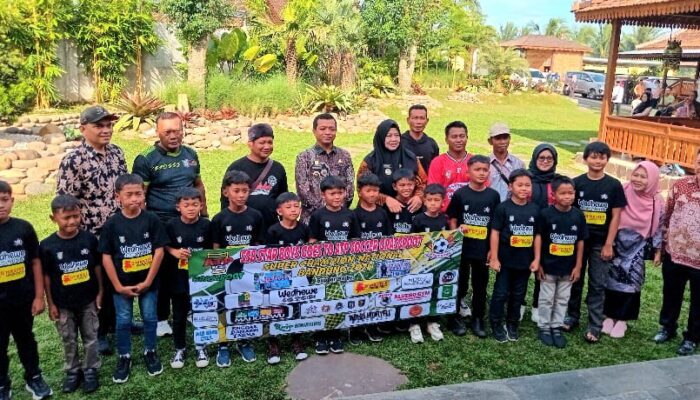 Bupati Pringsewu Lepas SSB Star Boys Goes To ATP Soccer Grassroot Super Champion National 2025