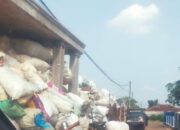 Diduga Tidak Memiliki IL, Aktifitas Gudang Rongsokan di Kelapa 7 di Protes Warga Sekitar